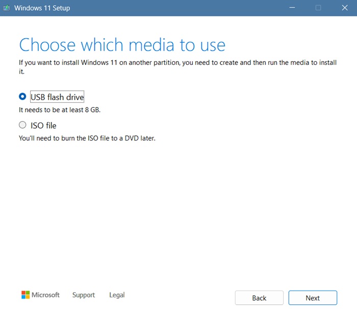 Choosing USB flash drive as a media of choice to create a new Windows 11 operating system.