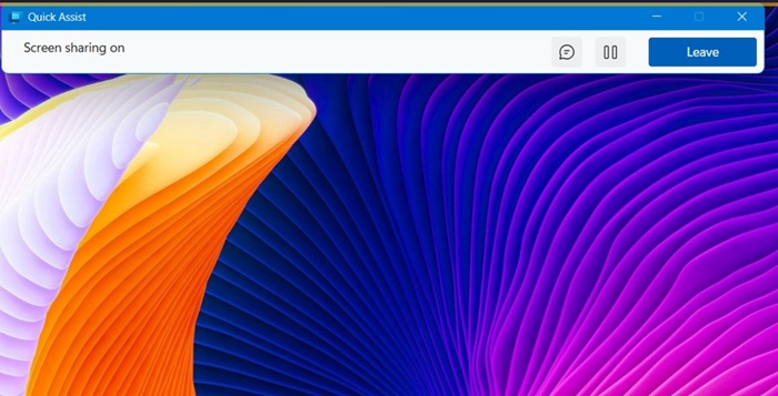 Quick Assist Pause and Chat icons.