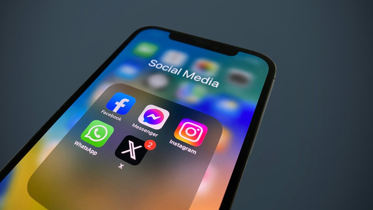 Don't Share These Bits of Information on Social Media