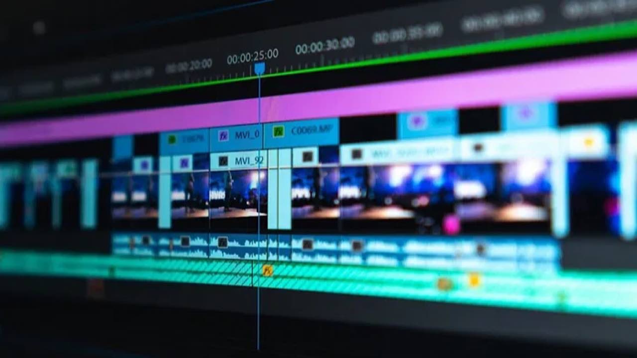Adobe Premiere Pro Vs Kdenlive Video Editor Featured 2