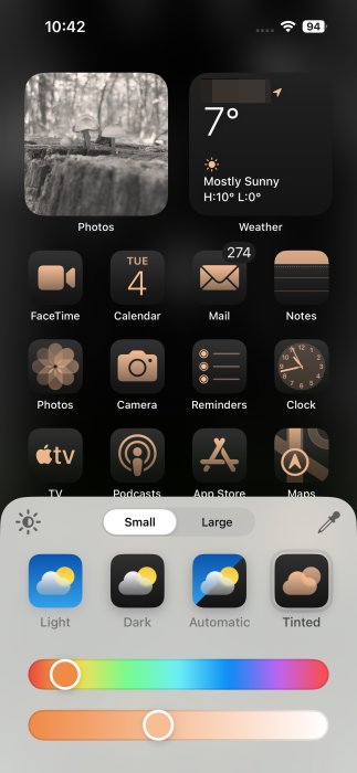 iPhone icons with Tinted color makeover view. 