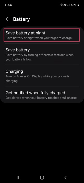 Tapping on "Save battery at night" in Bixby preset routine on Samsung Galaxy phone. 