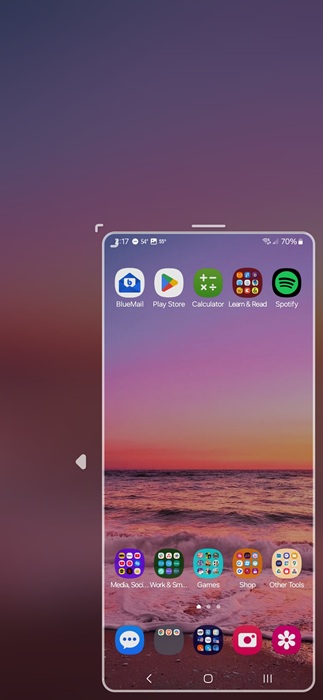 One-handed mode in action.