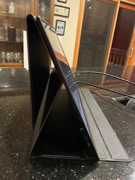 Typical triangular stand