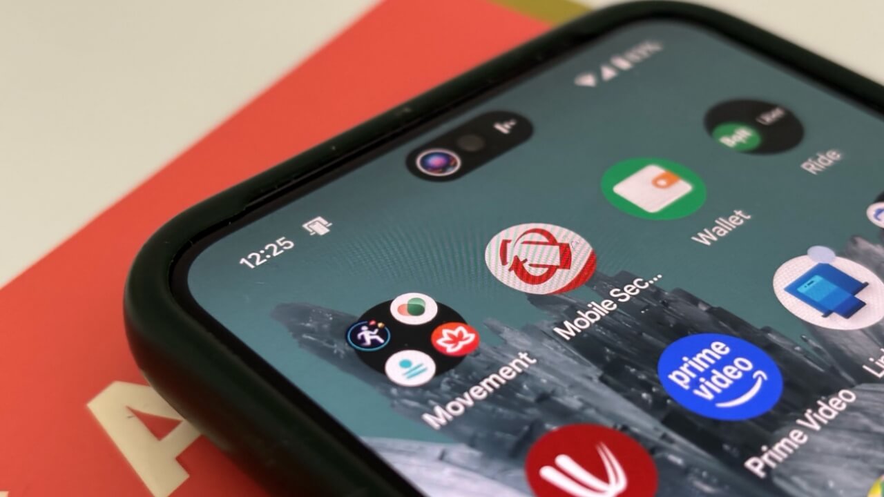 How to Bring iPhone's Dynamic Island Feature to Android