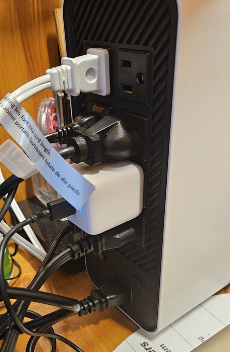 Devices connected to UPS.