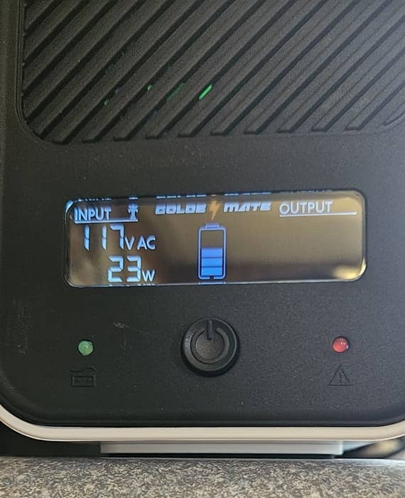 GOLDENMATE UPS Battery Backup display.