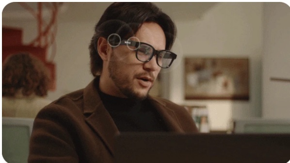 Taking calls on the loomos AI Glasses.