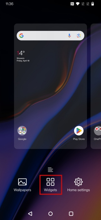 Tapping on "Widgets" option on Android home screen.