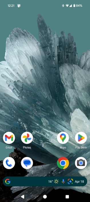 Selecting "Replace" when long-pressing Nova's desktop search bar.