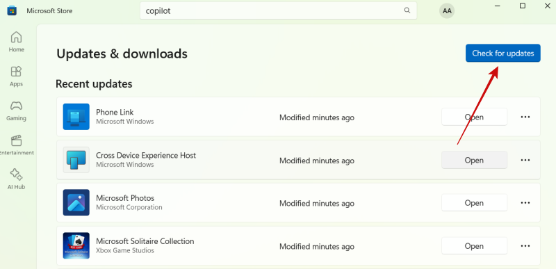 Checking for updates in Microsoft Store.