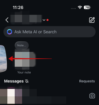 Pressing on received Quicksnap in Instagram app.