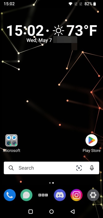 Dock added with Microsoft Launcher view with custom apps. 