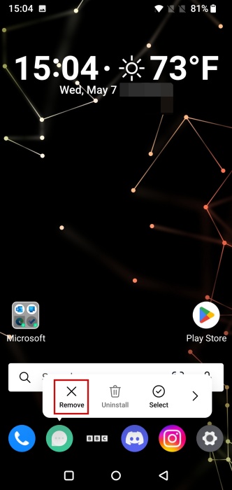 Removing an app from the dock of Microsoft Launcher.