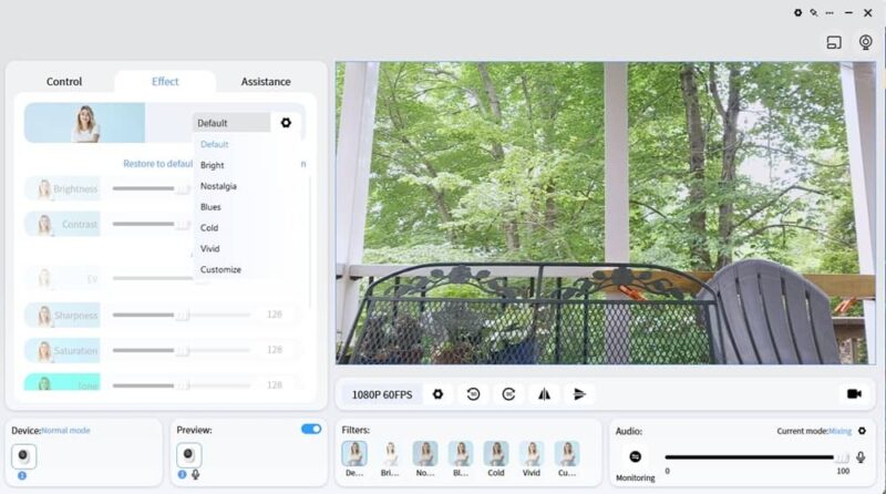 Using EMEET STUDIO software.