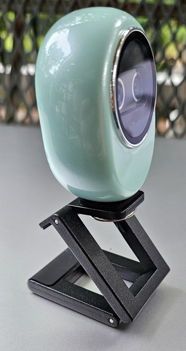 Piko+ on adjustable mount.