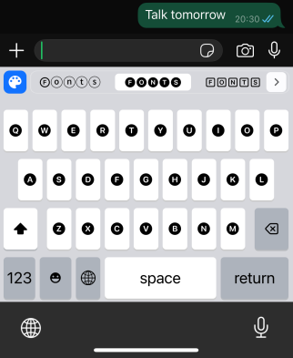 Viewing fonts in Fontix keyboard on iPhone.