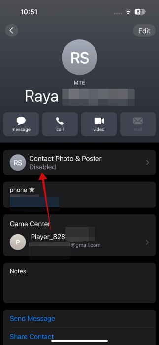 Pressing on "Contact Photo & Poster" option for iPhone contact.