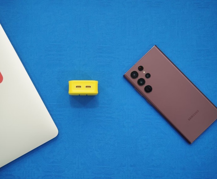 Samsung phone and USB-C charging adapter.