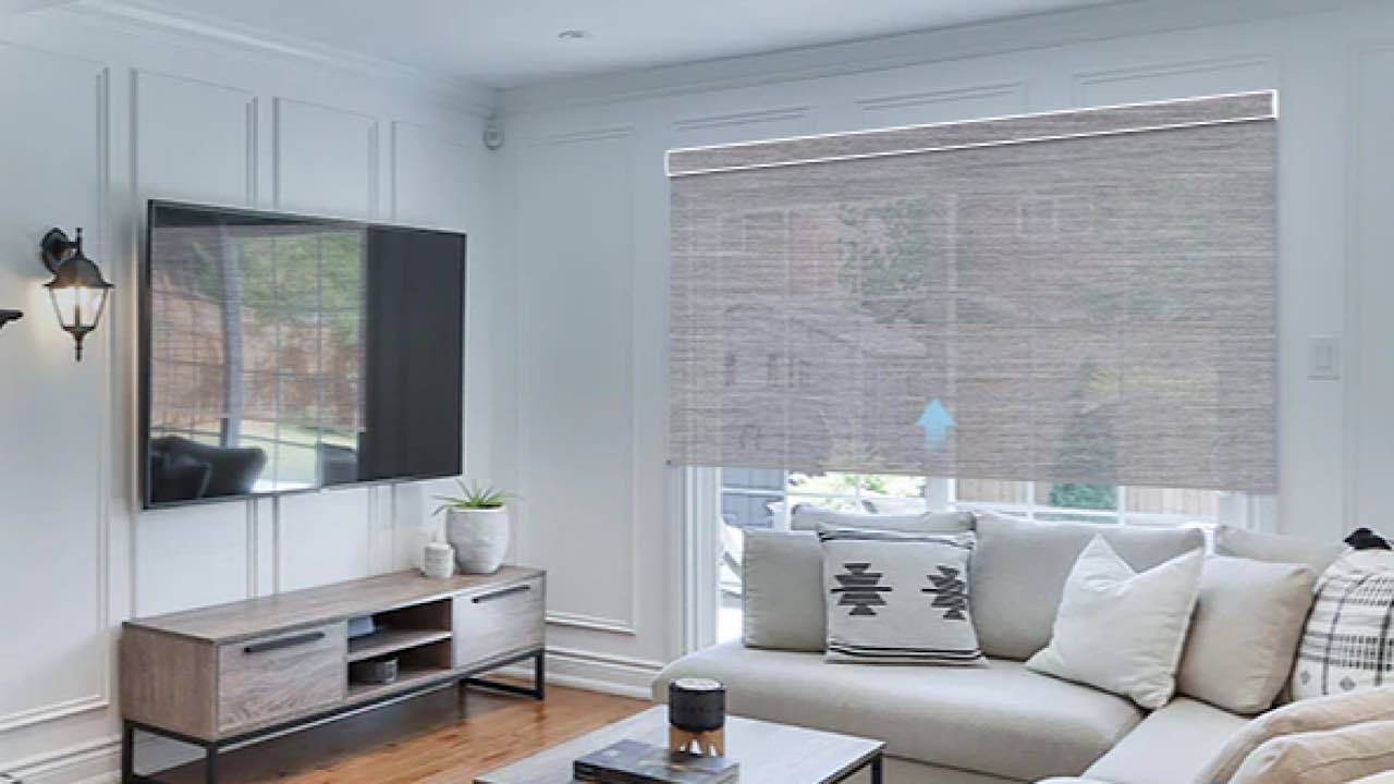 Does a SmartWings Motorized Roller Shade Add a Touch of Luxury?