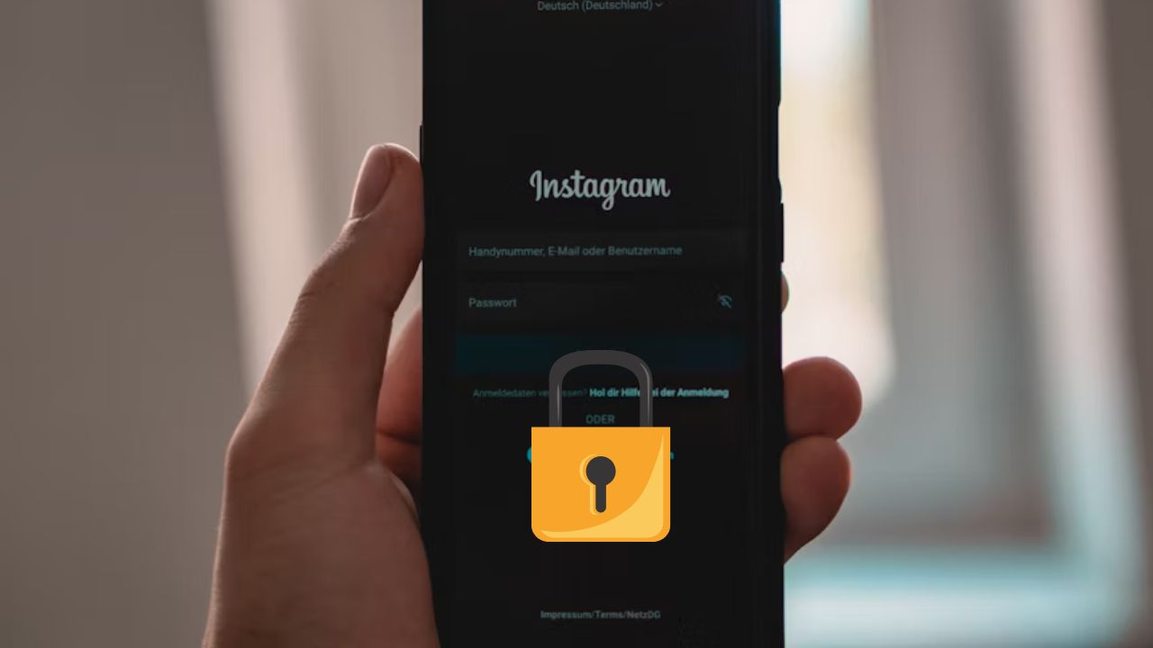 Padlock on Instagram login page.
