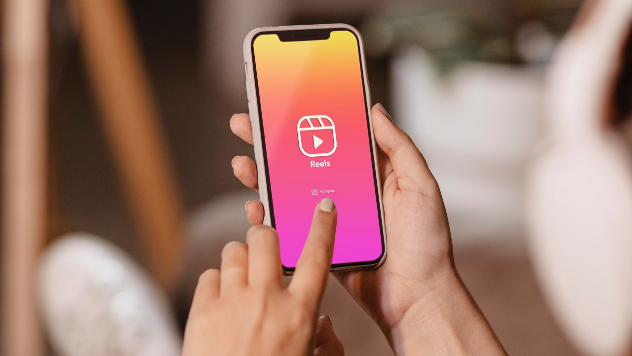 Hide Likes Friends Tab Instagram Featured