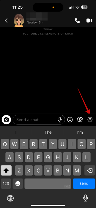 Tapping on map icon in Snapchat chat.