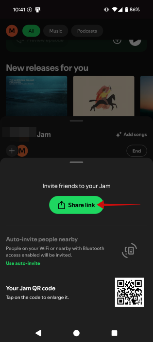 Tapping on "Share link" button to share Jam in Spotify mobile app. 