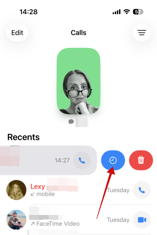 Creating new callback reminder on iPhone in the Phone app.