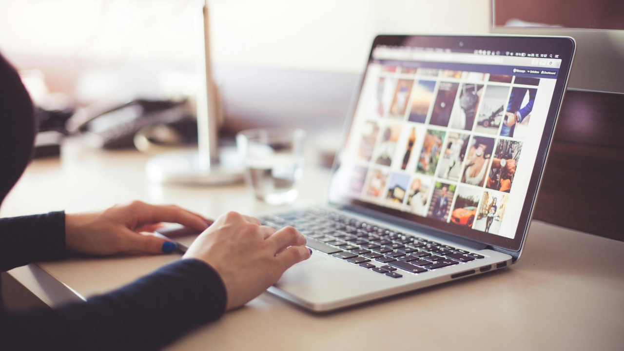 The 8 Best Chrome Extensions to Download Images From the Web