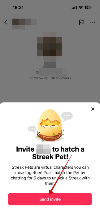 Tapping button to "Send Invite" for streak in TikTok app. 