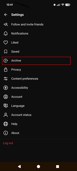 Tapping on "Archive" option in Threads Settings on Android.