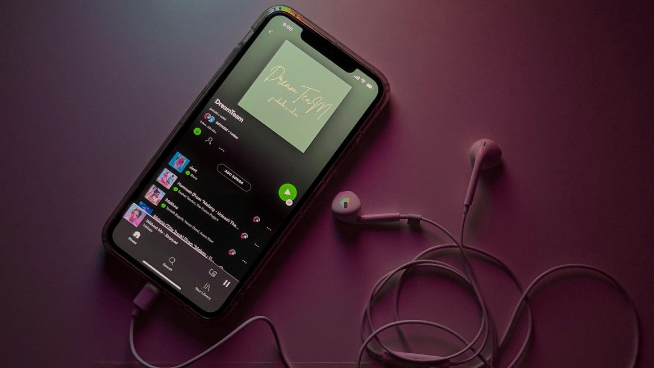 How To Get Your Mini Wrapped With Spotify's New Listening Stats Feature