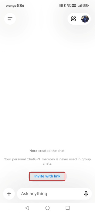 Tapping on "Invite with link" option 