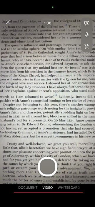 Selecting what you want to scan in OneDrive app on iPhone.