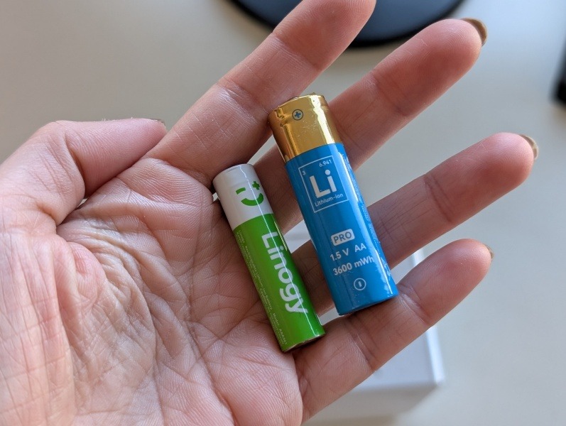 Linogy colorful batteries.